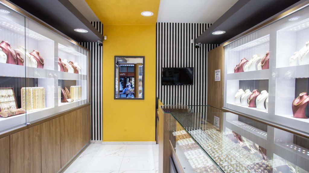 design interior bijuterie Oradea 2